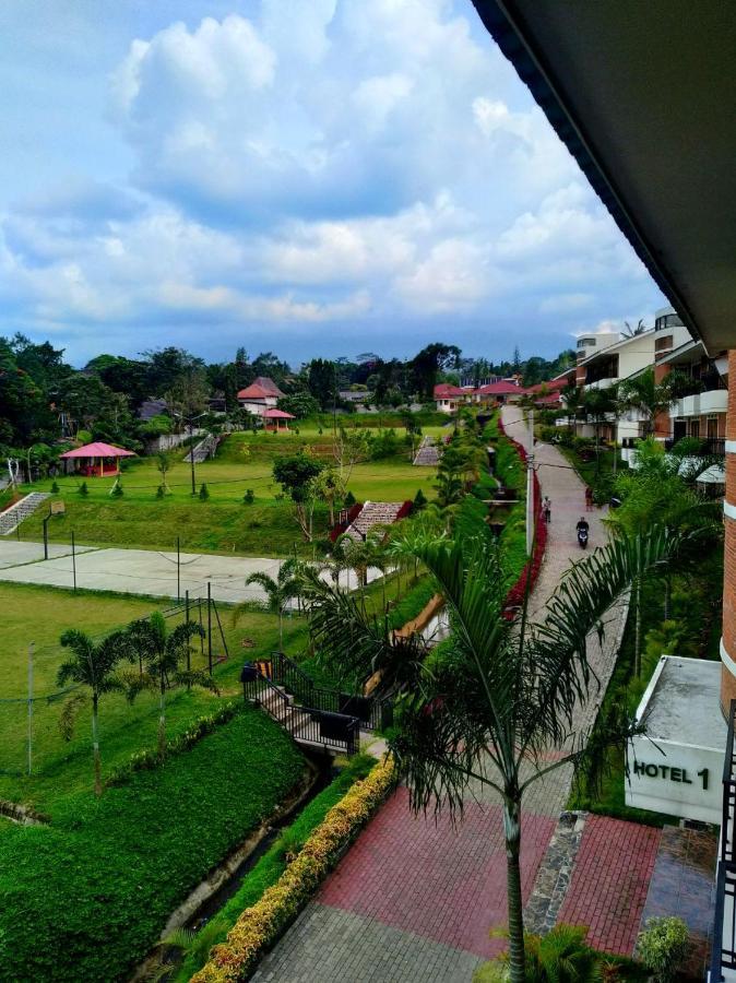 Taman Bukit Palem Resort Богор Экстерьер фото