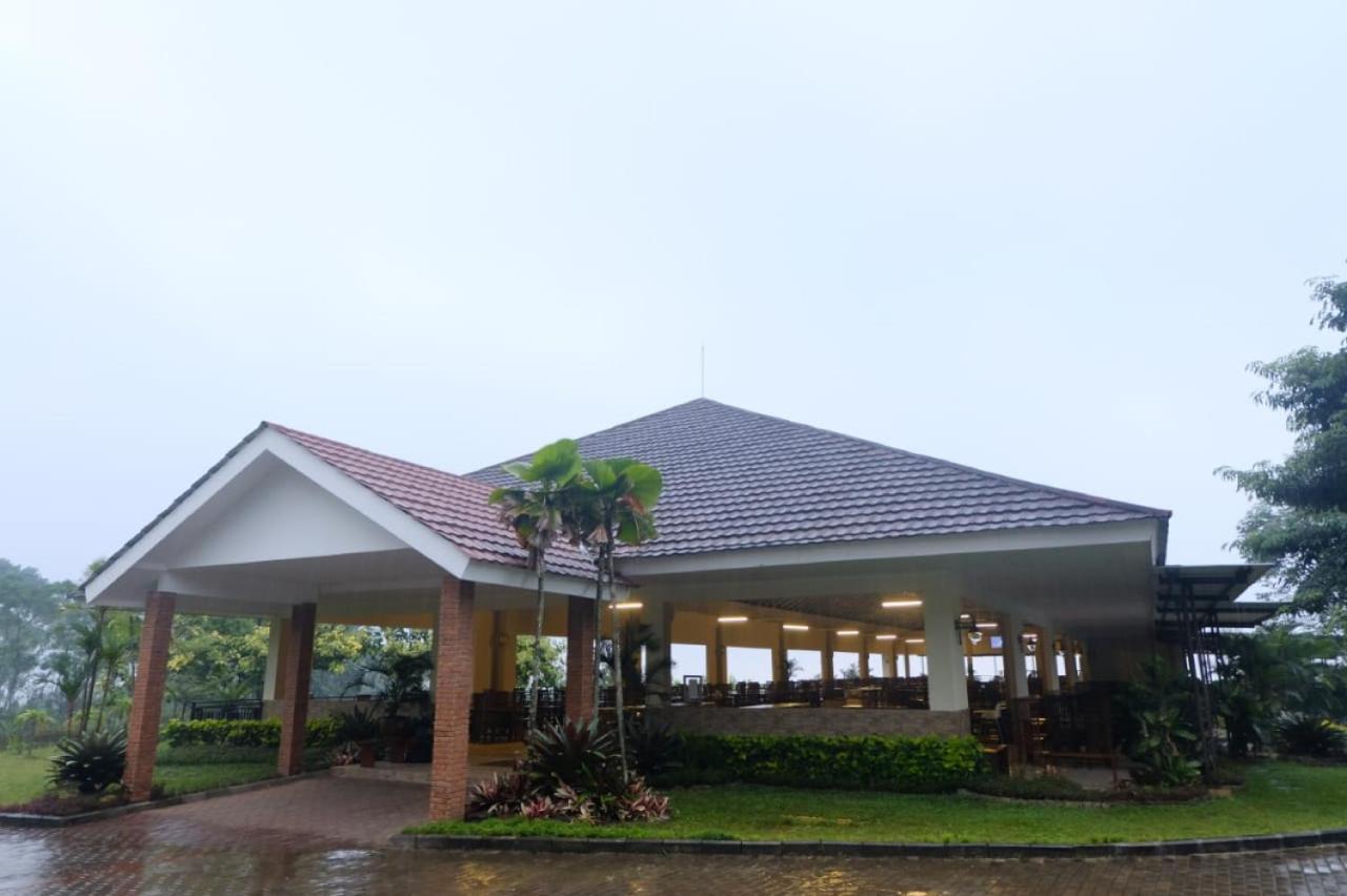 Taman Bukit Palem Resort Богор Экстерьер фото